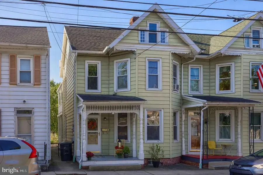 26 W Orange St, Lititz, PA 17543 - #2
