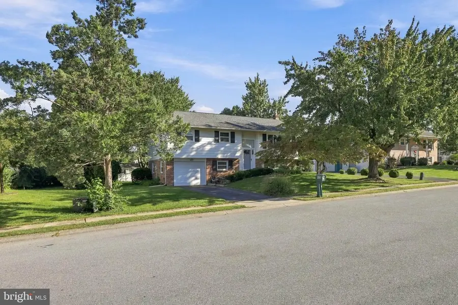 425 Nottingham Ave, Lancaster, PA 17601 - #2
