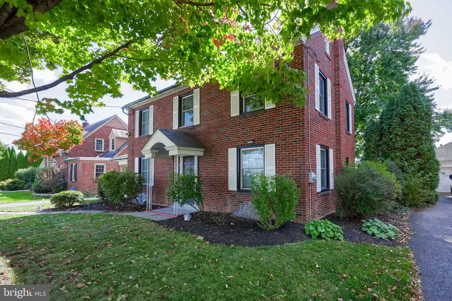 1720 W Main St, Ephrata, PA 17522 - #2