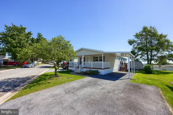 9 Ridgewood Manor, MANHEIM, PA 17545