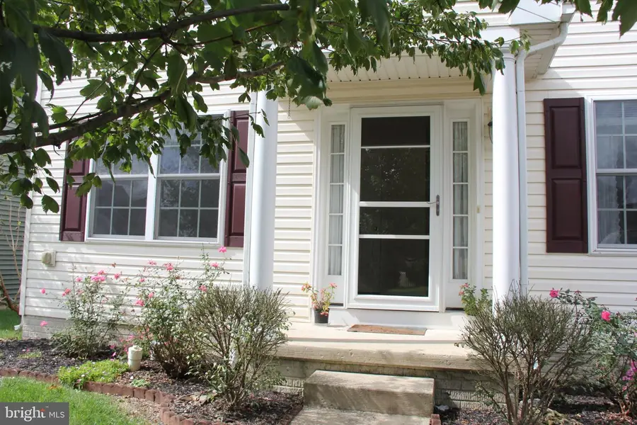 6061 Bayberry Ave, Manheim, PA 17545 - #2