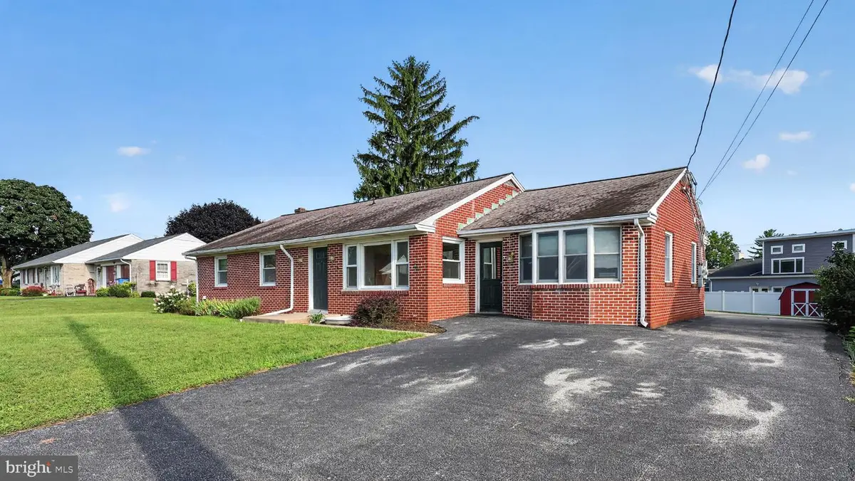 3619 Rose Ave, Gordonville, PA 17529 - #1
