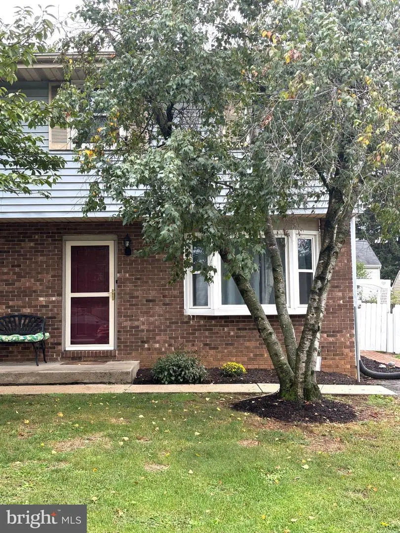 444 S Plum St, Mount Joy, PA 17552 - #3