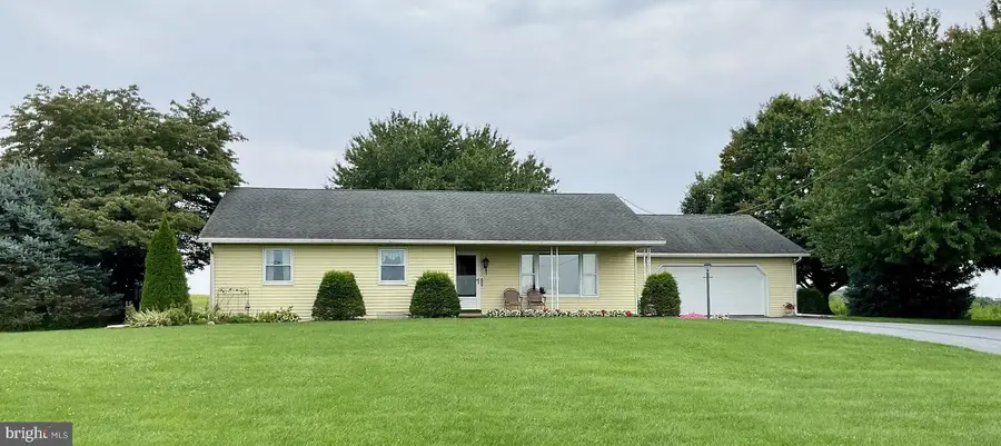 1127 Landisville Rd, Manheim, PA 17545 - #2