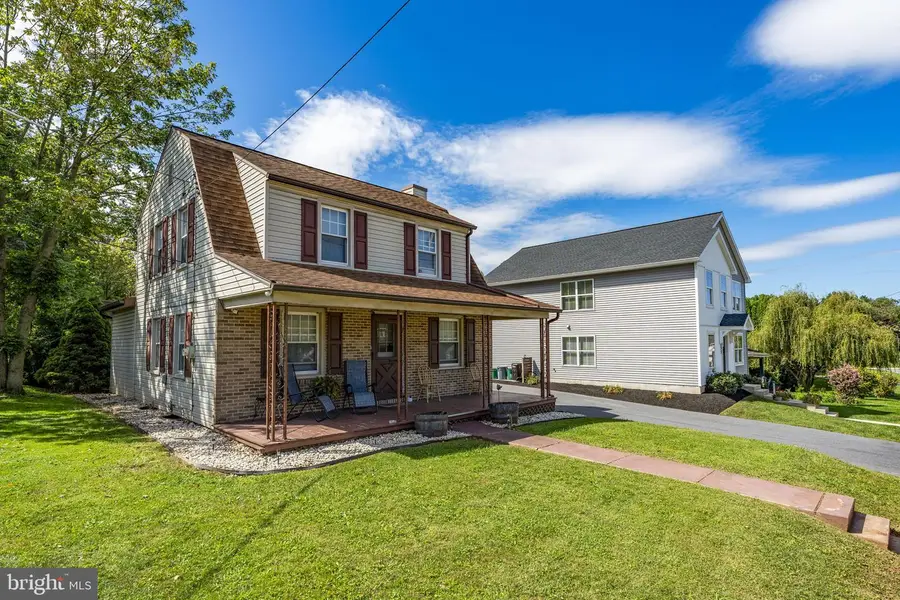 233 E Fulton St, Ephrata, PA 17522 - #2