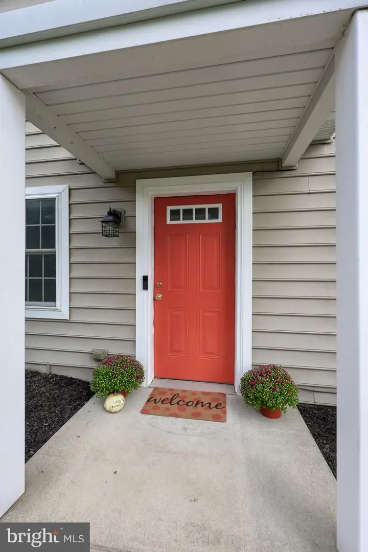 710 Keller Dr, Lititz, PA 17543 - #2