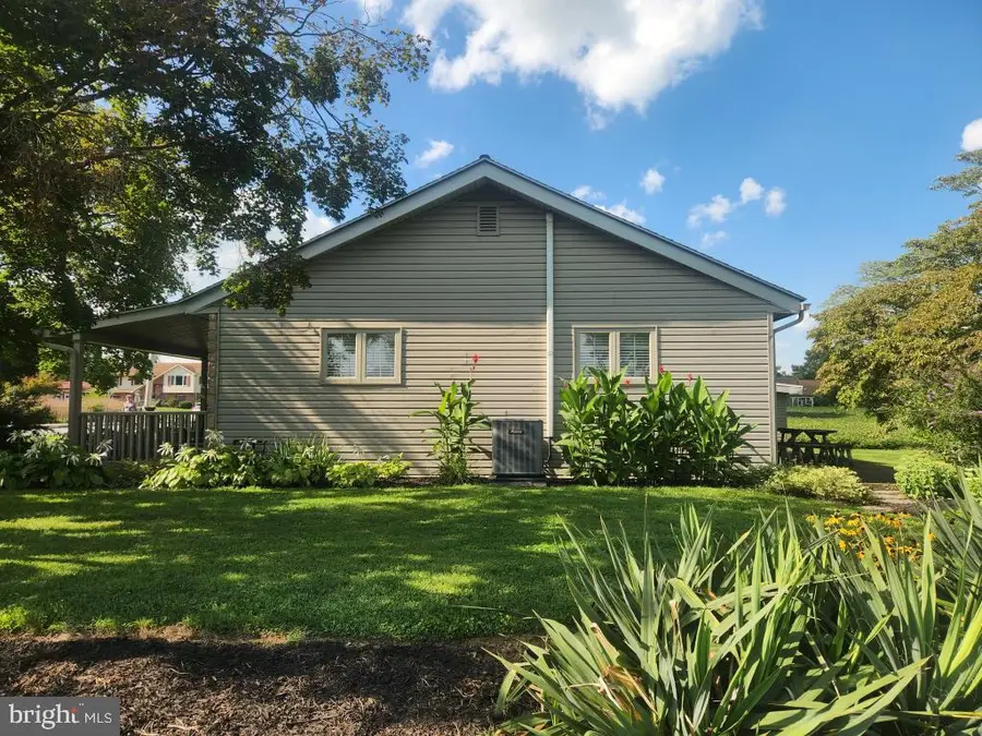 326 Pinkerton Rd, Mount Joy, PA 17552 - #2