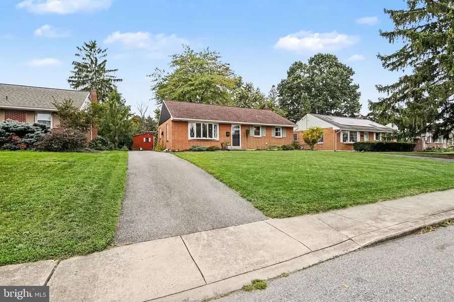 438 N Mount Joy St, Elizabethtown, PA 17022 - #2