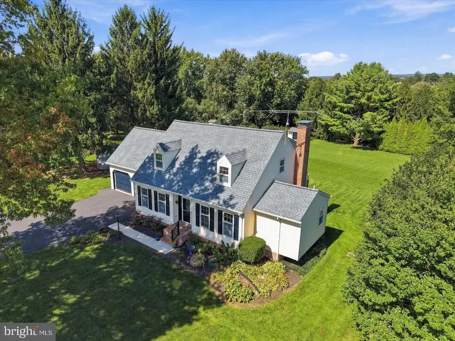 1291 Stevens St, Manheim, PA 17545 - #2