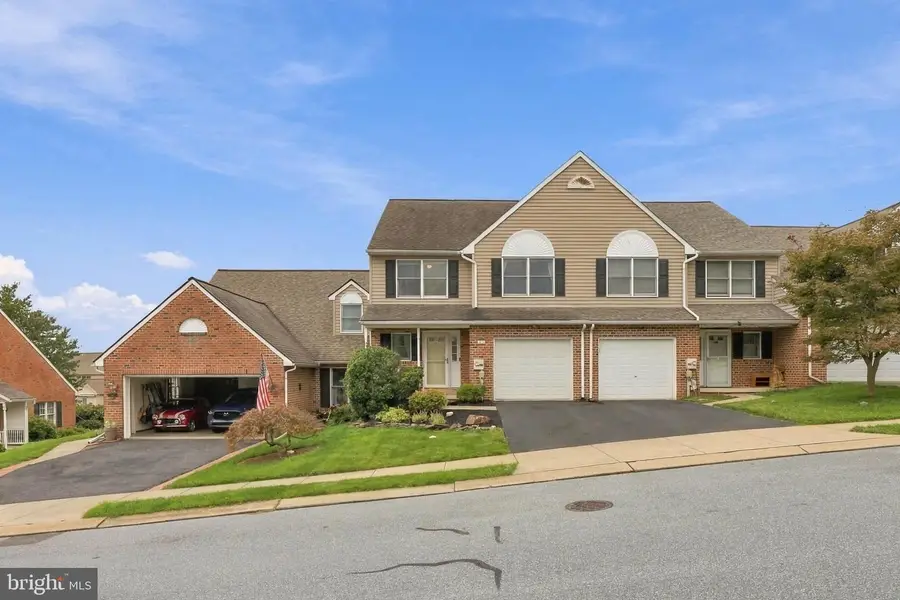 488 Hillside Dr, Mountville, PA 17554 - #3