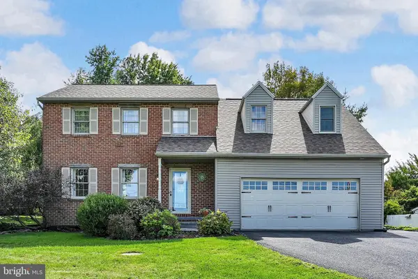 690 W Church Rd, EPHRATA, PA 17522