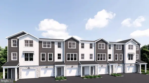 16 E Kestrel Dr, DENVER, PA 17517
