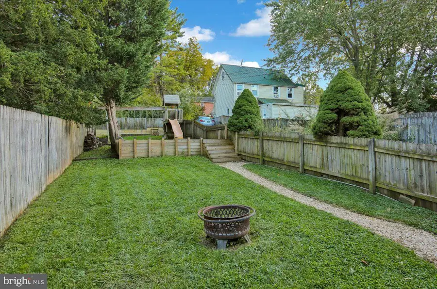 239 Lincoln Ave, Ephrata, PA 17522 - #3