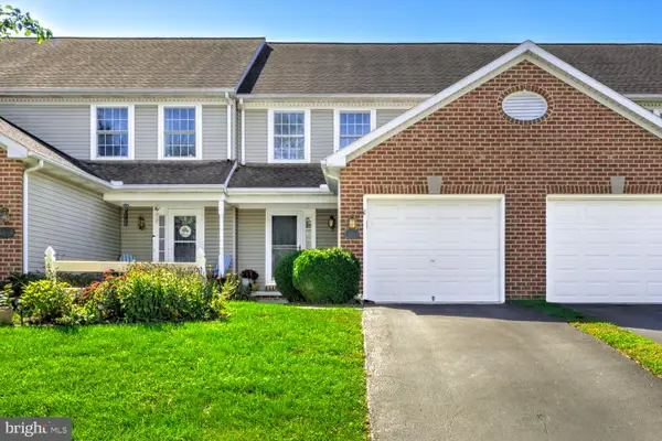 4016 Parkside Ct, MOUNT JOY, PA 17552