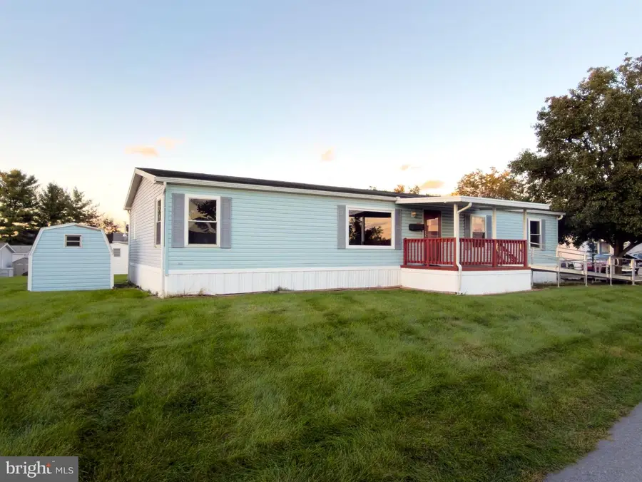 201 Silver Wind Ct N, Lancaster, PA 17603 - #2