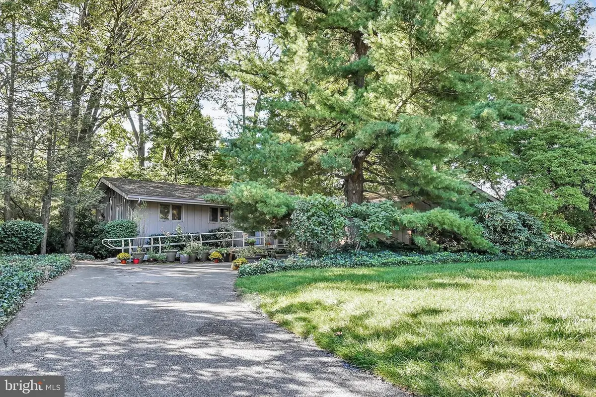 1734 Colonial Manor Dr, Lancaster, PA 17603 - #1