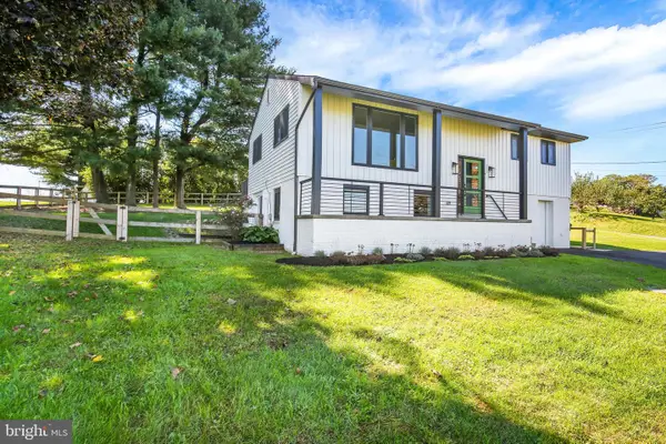 722 Water Edge Rd, LITITZ, PA 17543