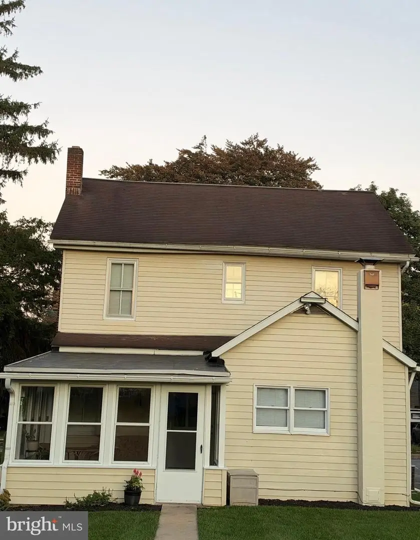 324 S Market Ave, Mount Joy, PA 17552 - #2