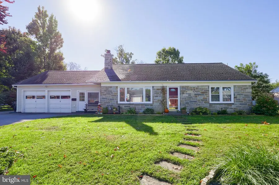 84 Rose Ave, Leola, PA 17540 - #2