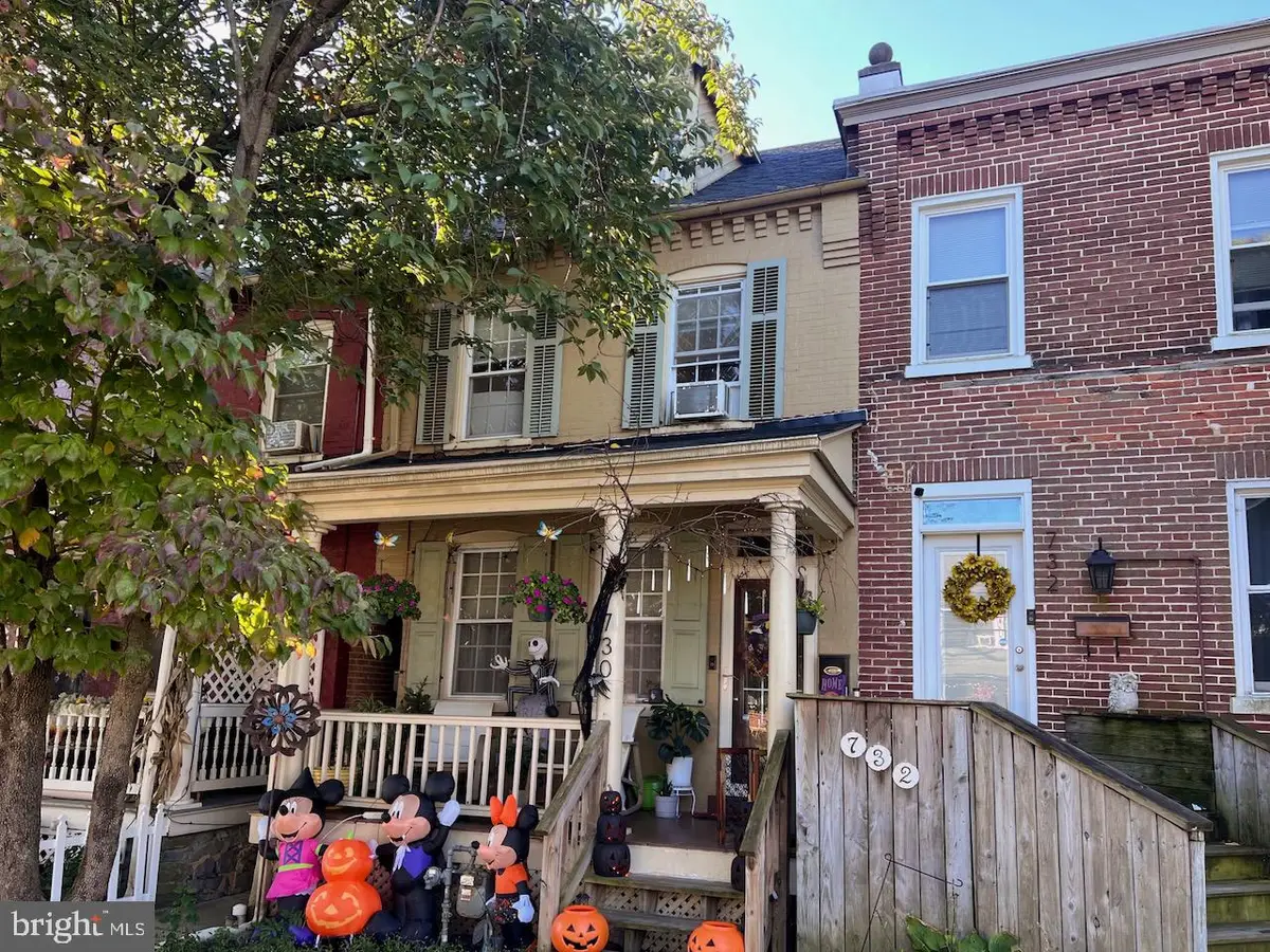 730 4th St, Lancaster, PA 17603 - #1