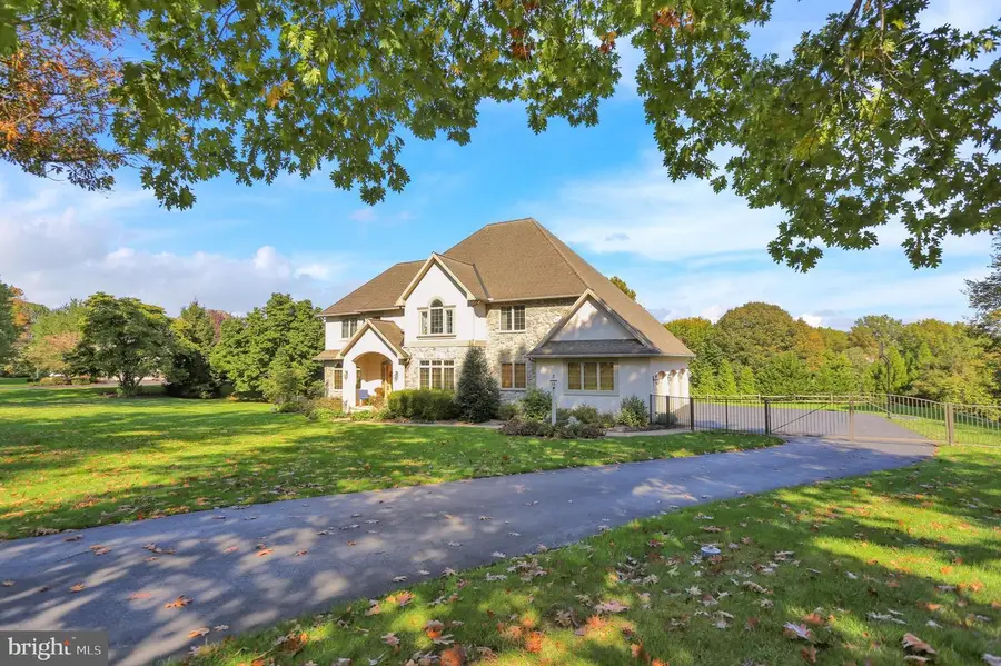 19 Deerfield Rd, Lancaster, PA 17603 - #3