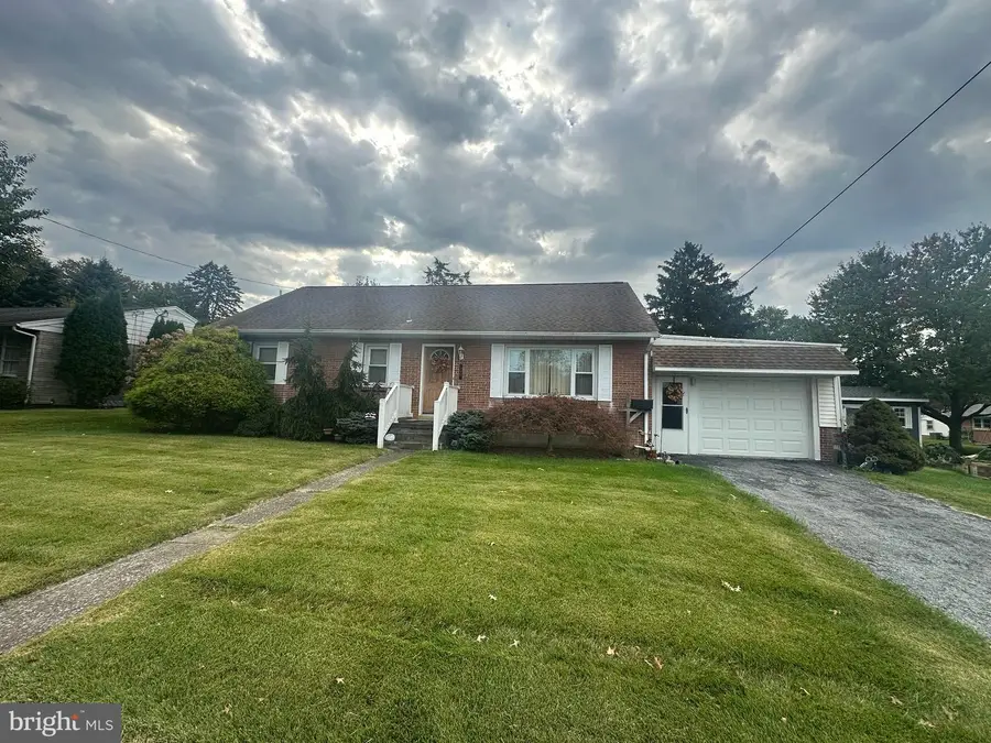508 E Hummelstown St, Elizabethtown, PA 17022 - #2