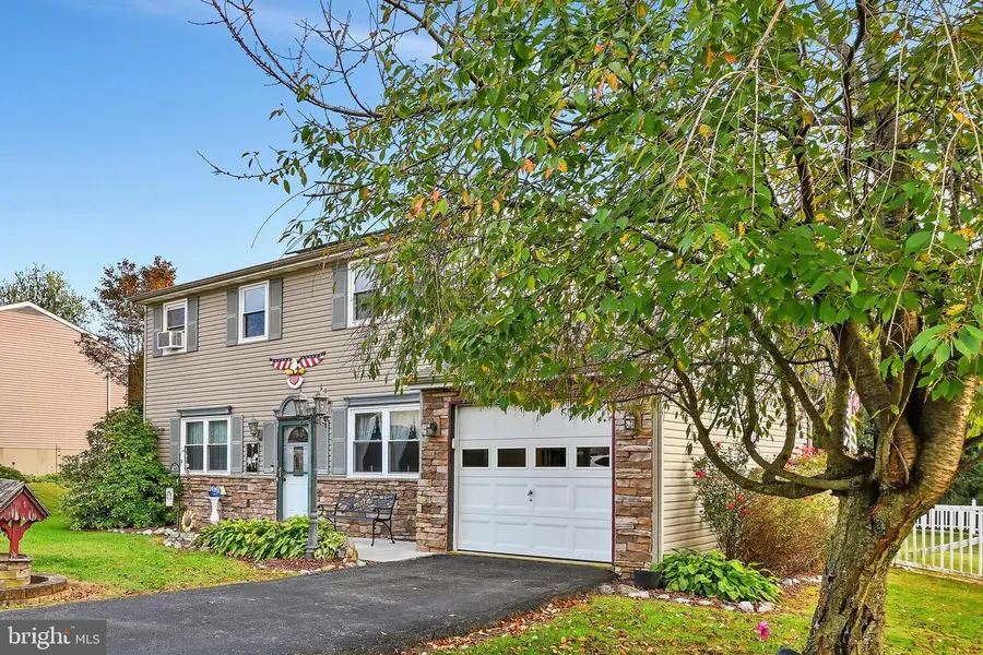 4096 Hilltop Dr, Mount Joy, PA 17552 - #3