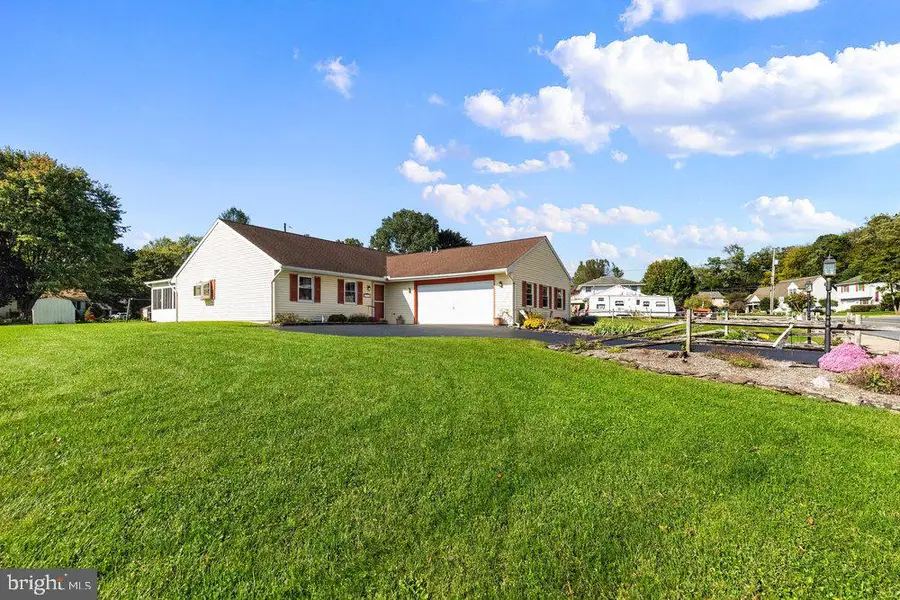 323 Willow St, Adamstown, PA 19501 - #3