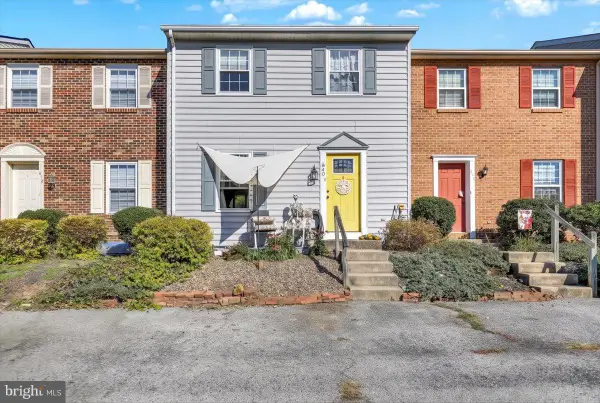 840 Penny Ln, MOUNT JOY, PA 17552