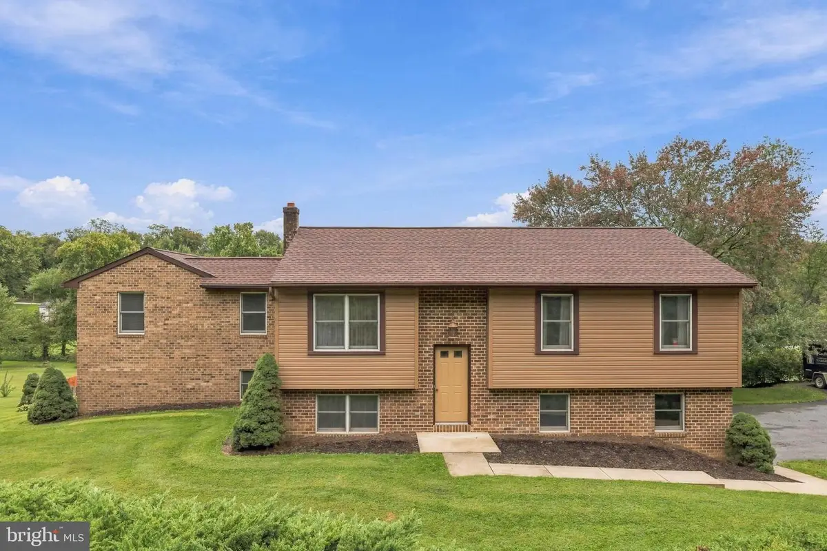 872 Pennsy Rd, Willow Street, PA 17584 - #1