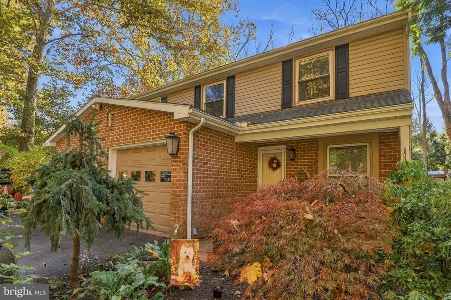 248 N 11th St, Akron, PA 17501 - #2
