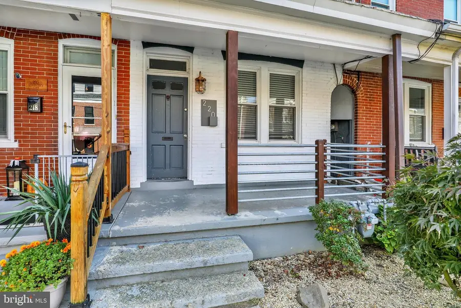 220 Jackson St, Lancaster, PA 17603 - #2