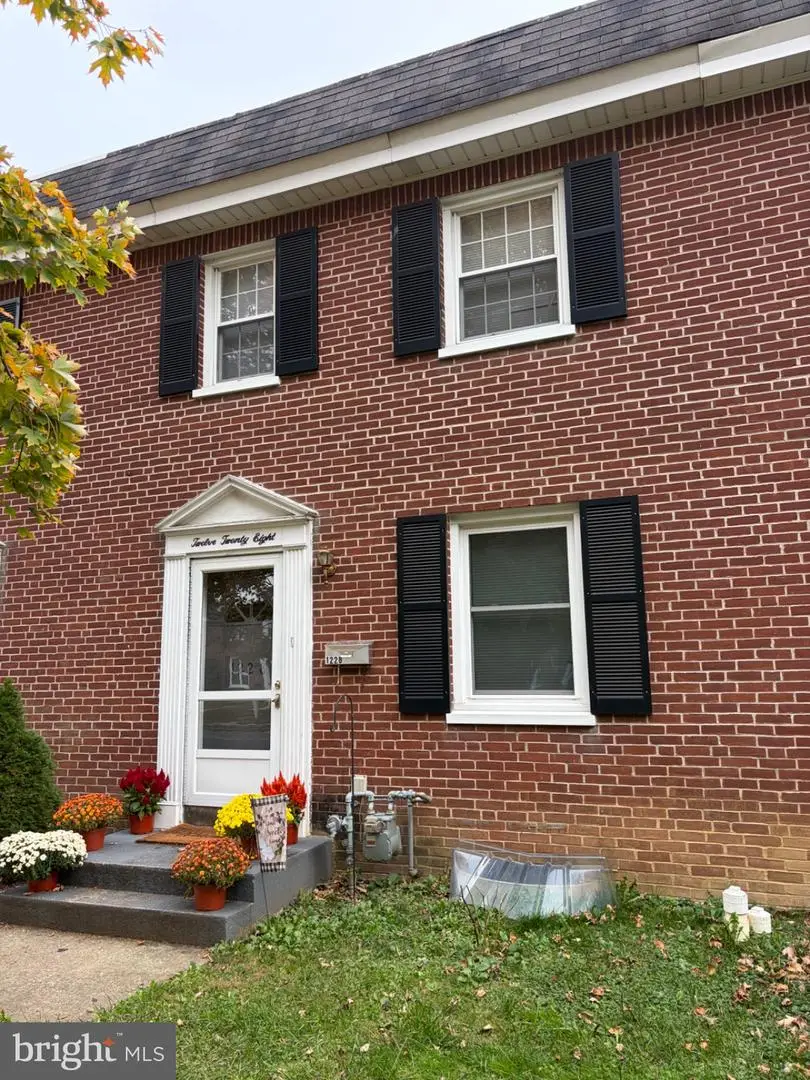 1228 Union St, Lancaster, PA 17603 - #1