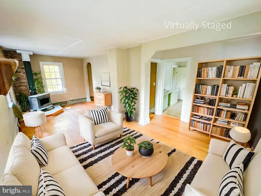 3112 Honeysuckle Rd, Bethlehem, PA 18015 - Image #3