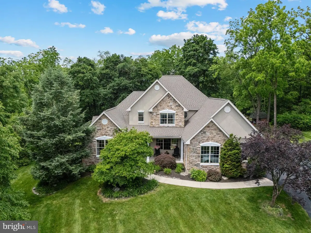 6335 Sweetbriar Ln, Zionsville, PA 18092 - Image #1