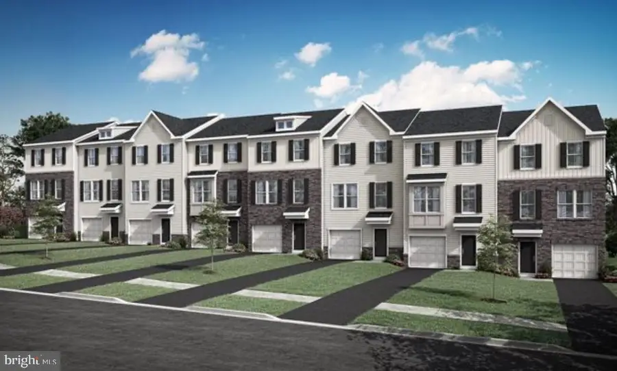 7551 Clayton Ave, Coopersburg, PA 18036 - Image #3