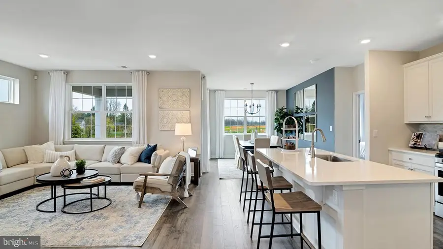 1538 Dresden Dr, Breinigsville, PA 18031 - Image #3