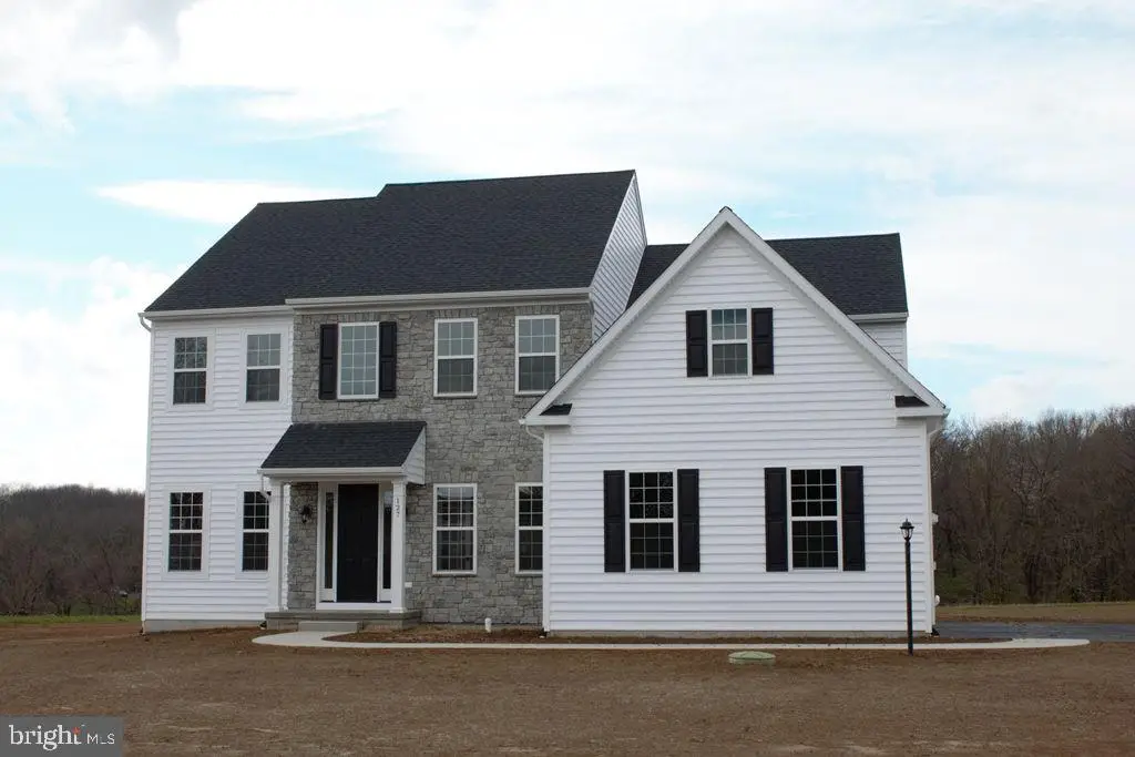 6408 Dekrane Dr, Coopersburg, PA 18036 - Image #1