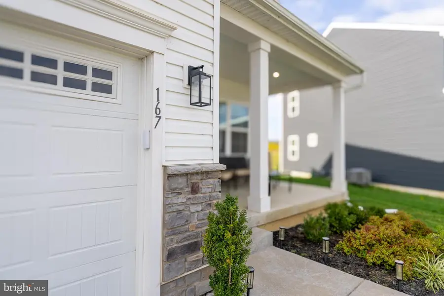 167 Aspen Ln, Macungie, PA 18062 - Image #2