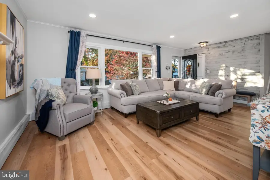 1428 Shelbourne Dr, Bethlehem, PA 18018 - Image #3