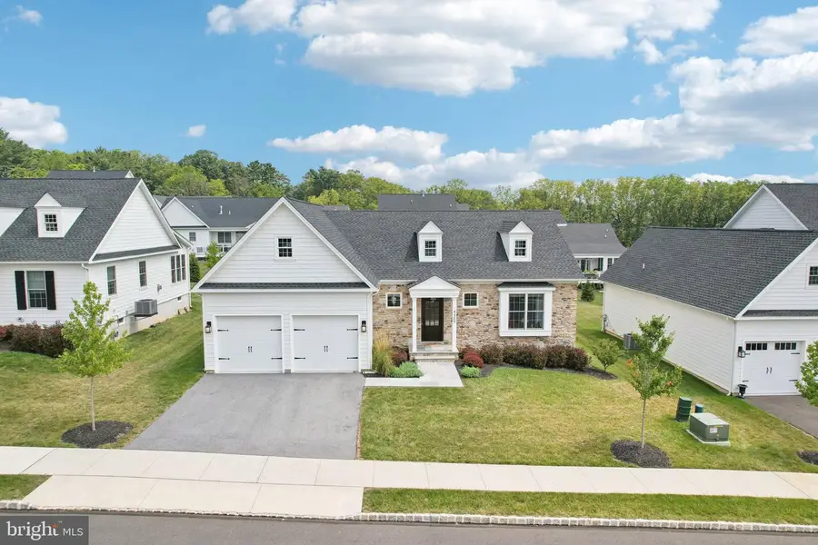 4459 Old Saucon Rd, Bethlehem, PA 18015 - Image #2