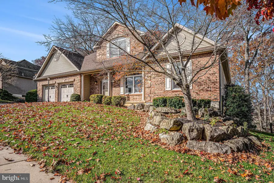 3186 Overlook Dr, Emmaus, PA 18049 - Image #3