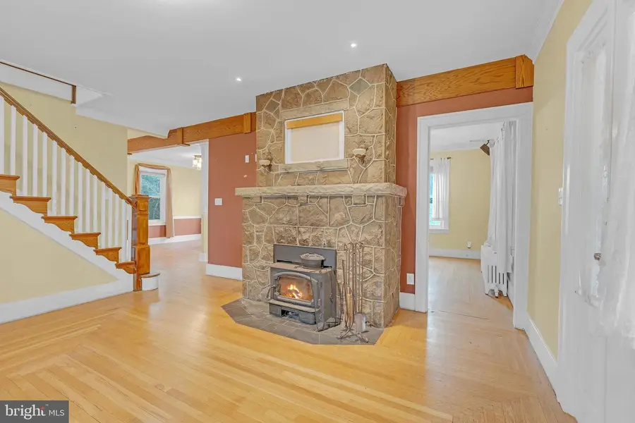 627 Scholl Ave, Bethlehem, PA 18015 - Image #3