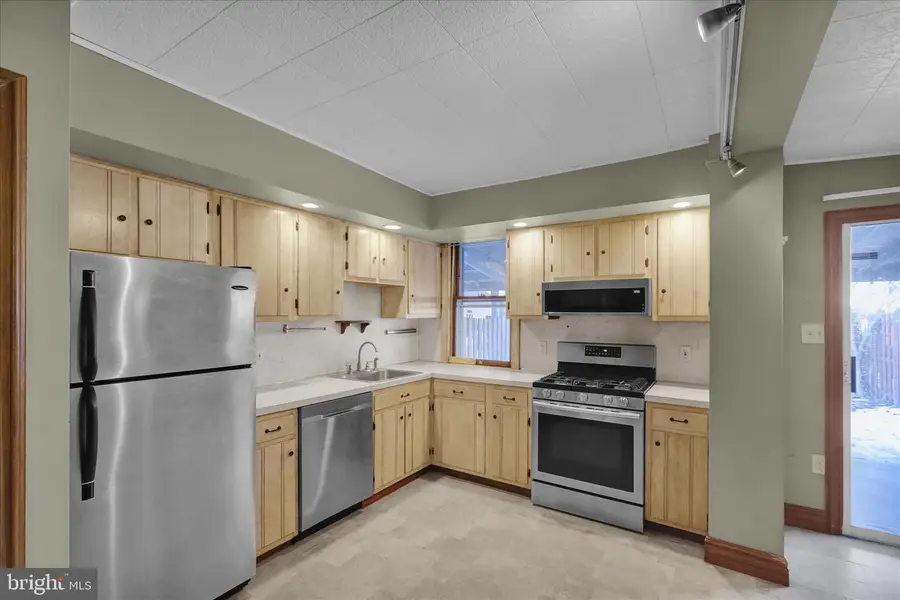 815 W Gordon St, Allentown, PA 18102 - Image #2