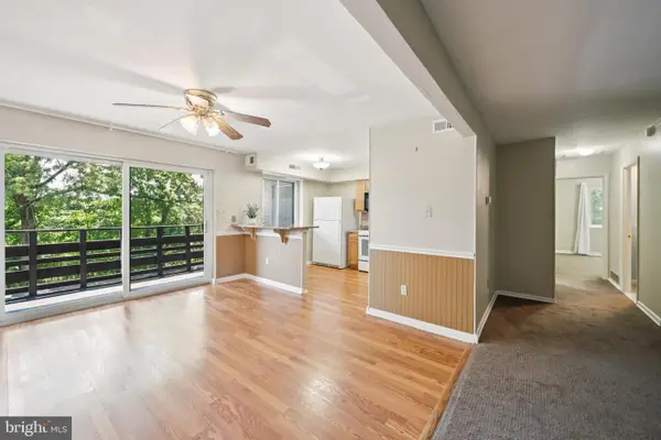 1590 Alta Dr #d15, WHITEHALL, PA 18052