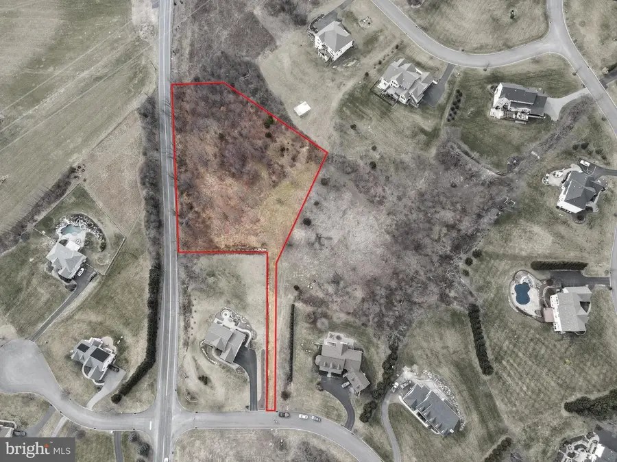 6014 Patrick Ln, Coopersburg, PA 18036 - Image #2