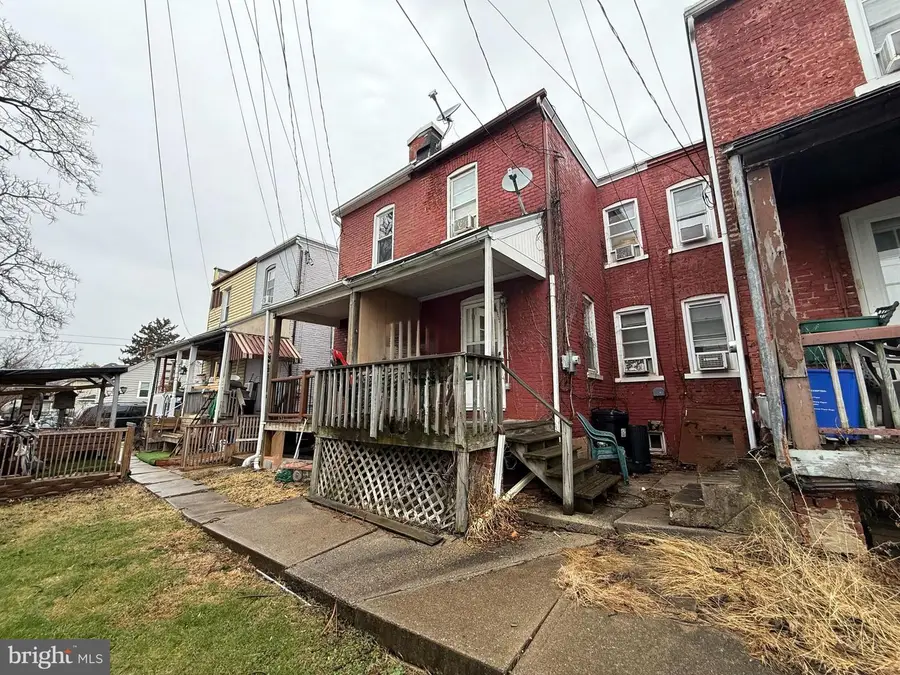 1033 Spring St, Bethlehem, PA 18018 - Image #2