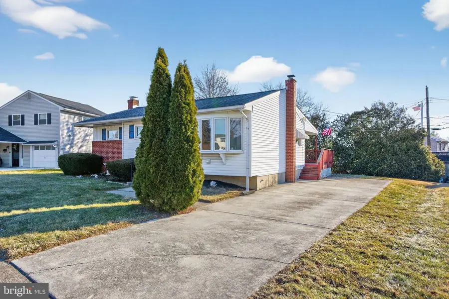 1824 Hilltop Ter, Bethlehem, PA 18018 - Image #3