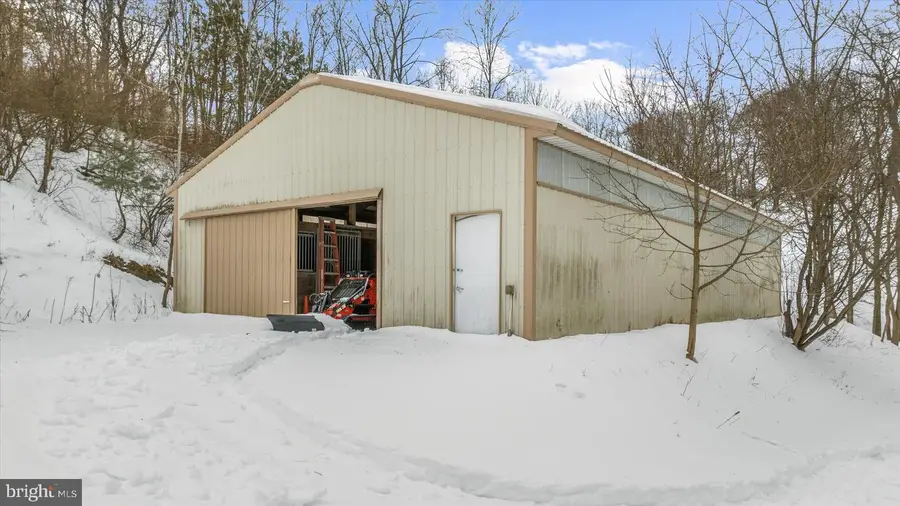 7112 Country Spring Rd, New Tripoli, PA 18066 - #3