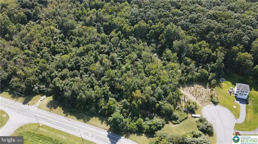 3603 Rip Ct, Slatington, PA 18080 - #2